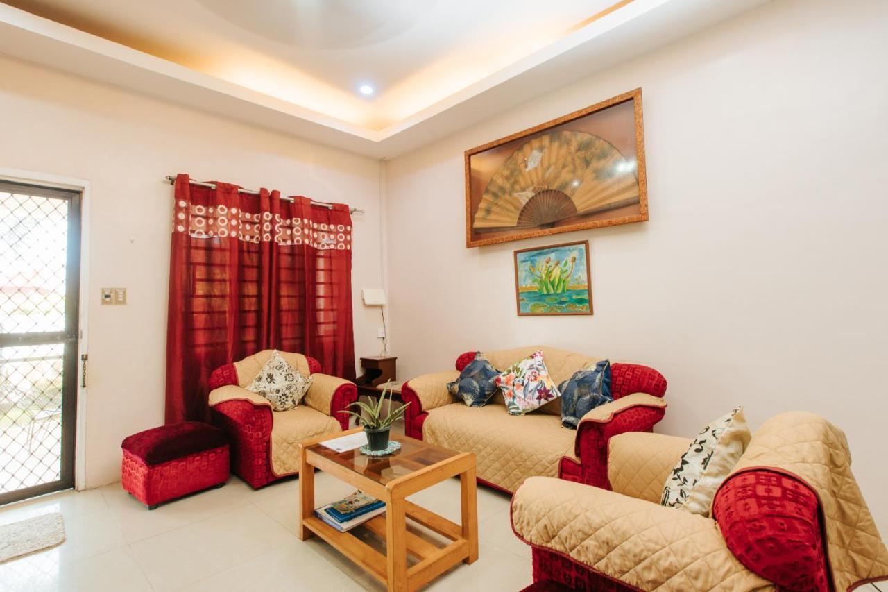 Bahay Ni Kikay Vacation Rental - Wifi Included General Santos City Экстерьер фото