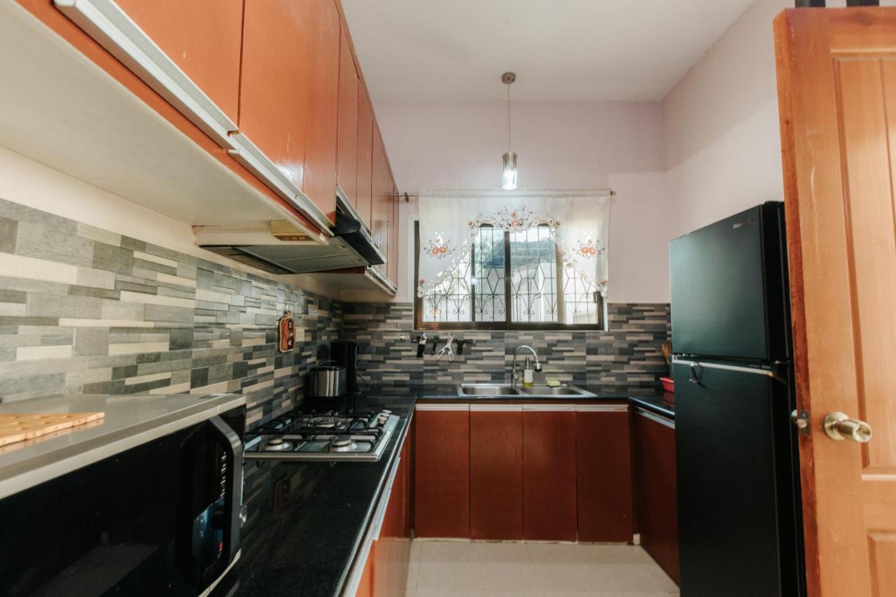 Bahay Ni Kikay Vacation Rental - Wifi Included General Santos City Экстерьер фото