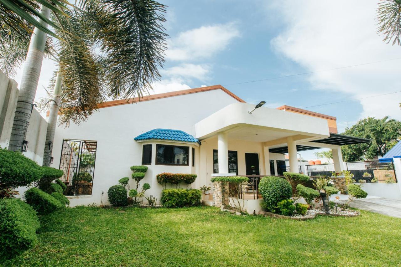 Bahay Ni Kikay Vacation Rental - Wifi Included General Santos City Экстерьер фото